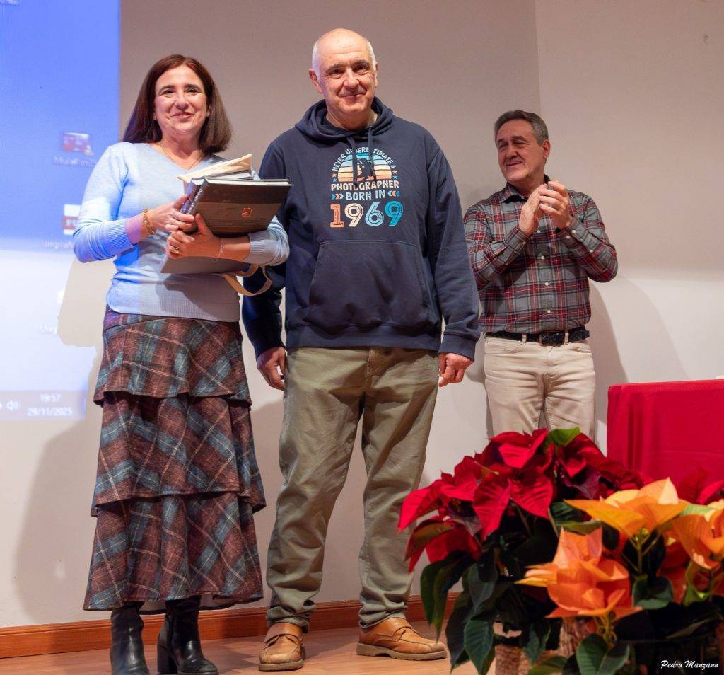 Segundo premio “Festividad y Novenario en Honor de Ntra. Sra. Virgen de la Peña” para Carmen Becerra Hinestrosa